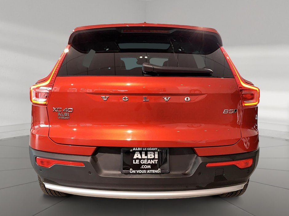 Volvo XC40 B5 PLUS CUIR TOIT PANO NAV 4RM 2025-4