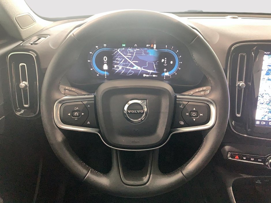 2025 Volvo XC40 B5 CORE CUIR TOIT PANO NAV 4RM-8