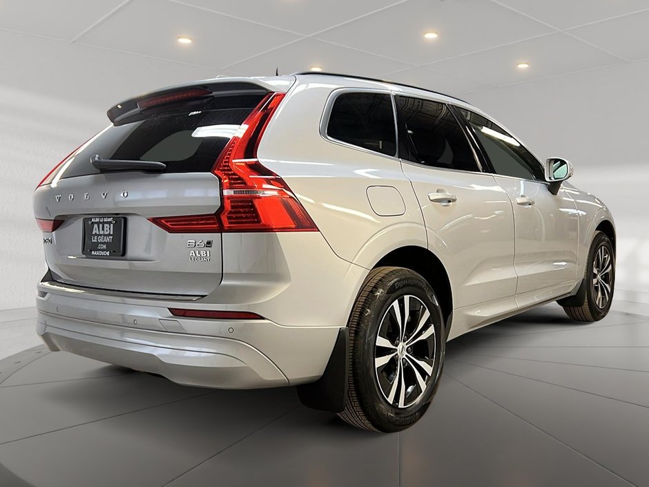 Volvo XC60 B6 MOMENTUM HYBRID CUIR TOIT PANO NAV 4RM 2022-3