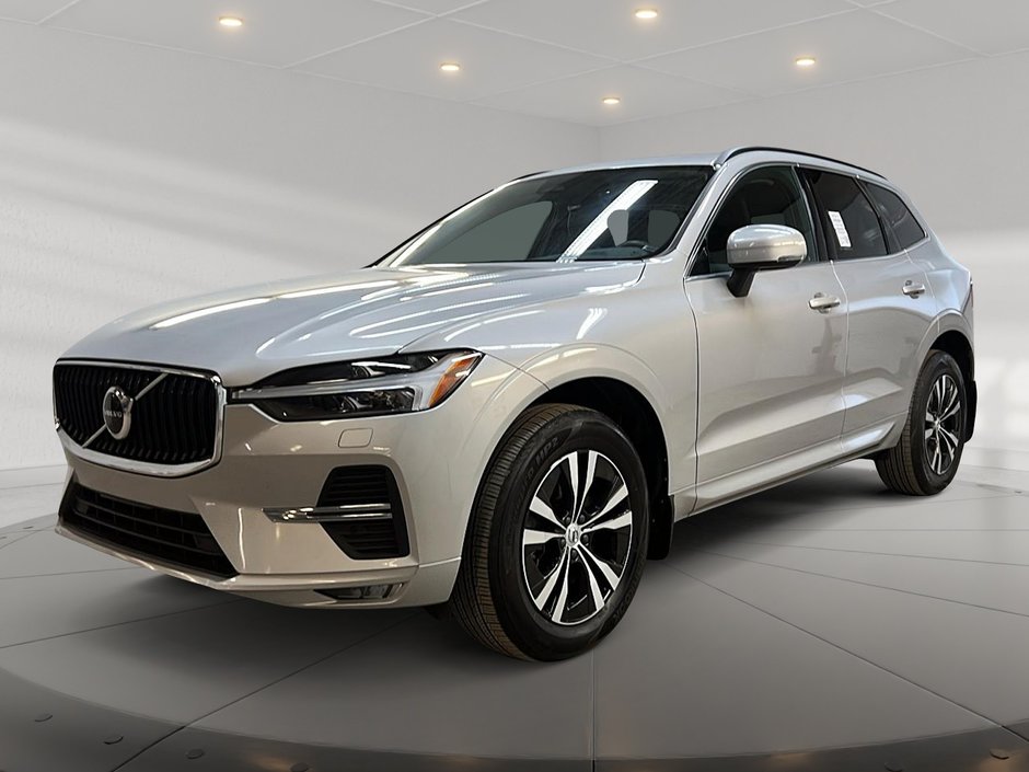 Volvo XC60 B6 MOMENTUM HYBRID CUIR TOIT PANO NAV 4RM 2022-0