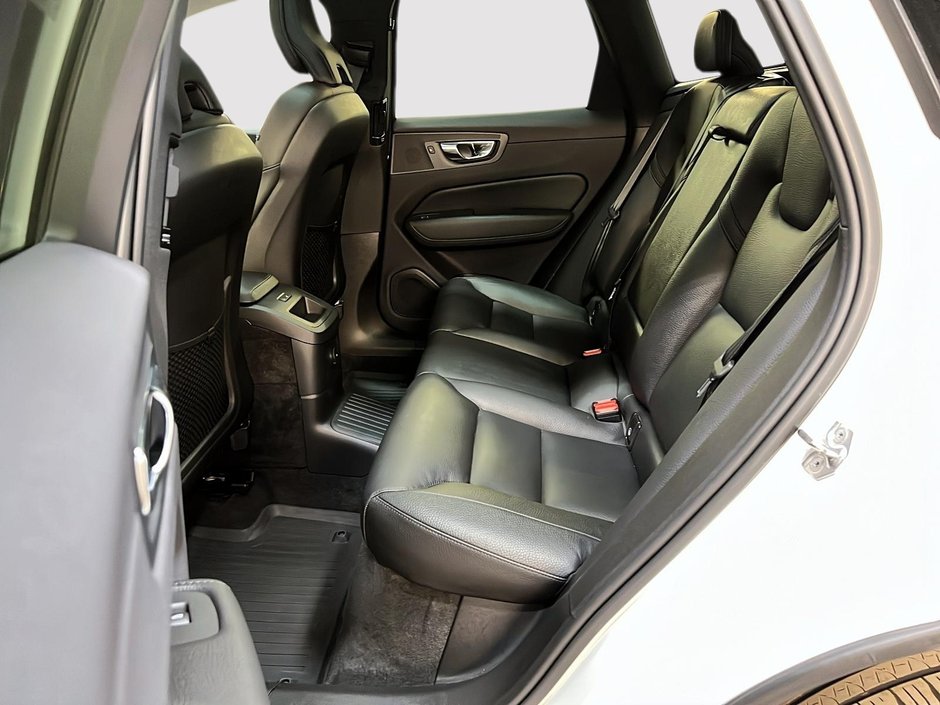 2022 Volvo XC60 T8 INSCRIPTION EXPRESS RECHARGE 4RM-8