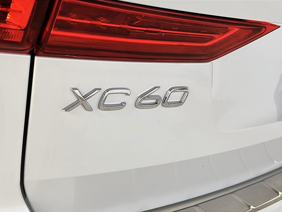 2022 Volvo XC60 T8 INSCRIPTION EXPRESS RECHARGE 4RM-28