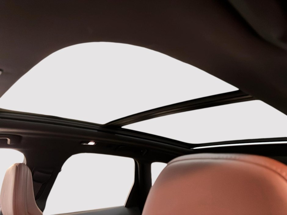 2022 Volvo XC60 T8 INSCRIPTION RECHARGE 4RM-9