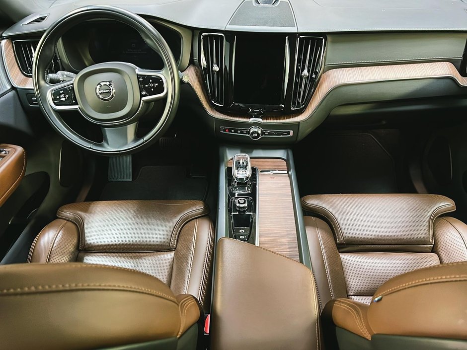 2022 Volvo XC60 T8 INSCRIPTION RECHARGE 4RM-11