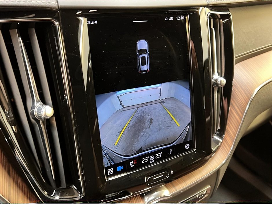 2022 Volvo XC60 T8 INSCRIPTION RECHARGE 4RM-18