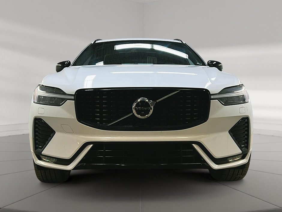 2022 Volvo XC60 B6 R-DESIGN CUIR TOIT PANO NAV 4RM-1