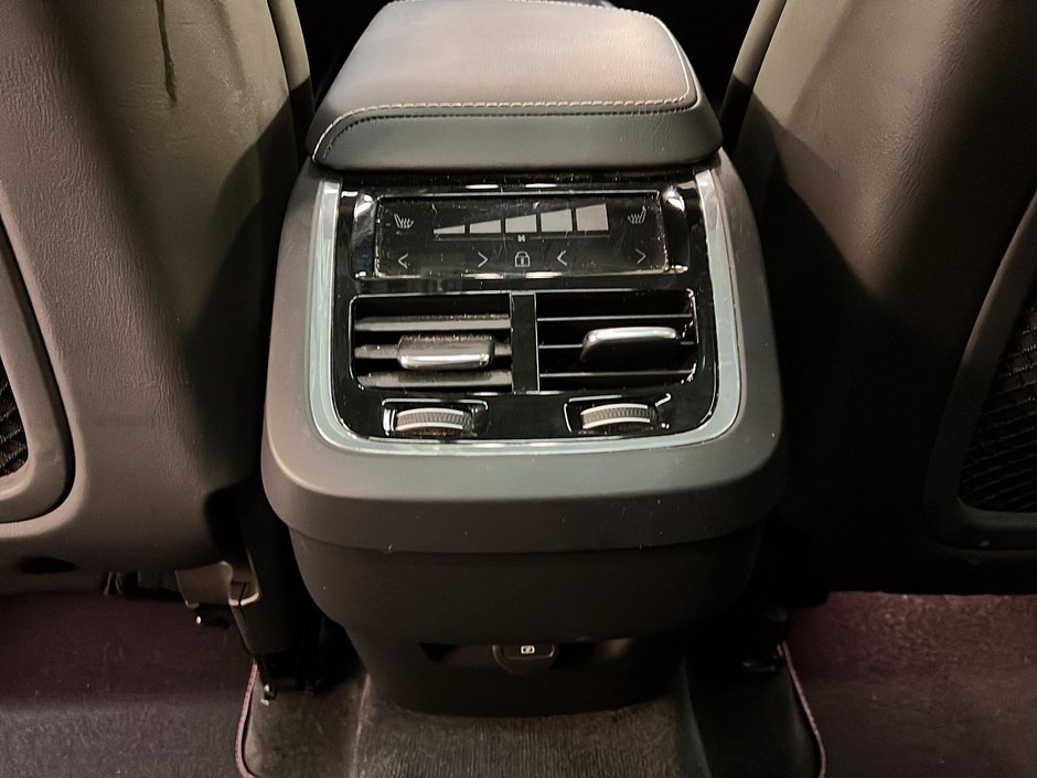 2022 Volvo XC60 B6 R-DESIGN CUIR TOIT PANO NAV 4RM-10