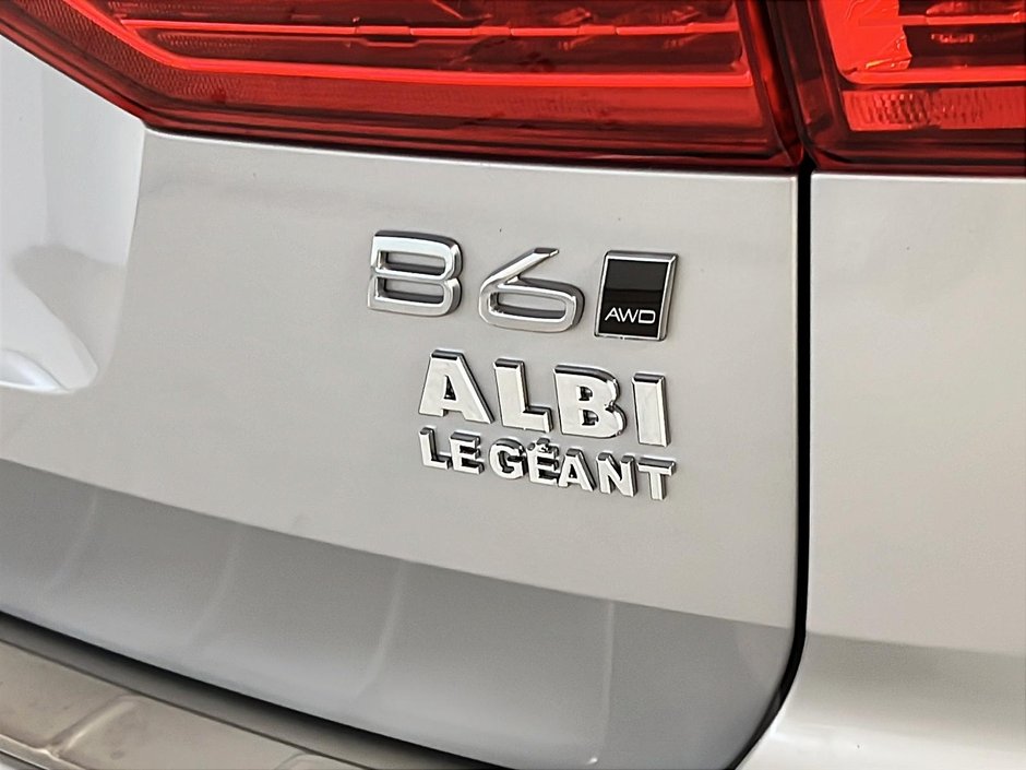 Volvo XC60 B6 INSCRIPTION CUIR TOIT NAV  4RM 2022-30