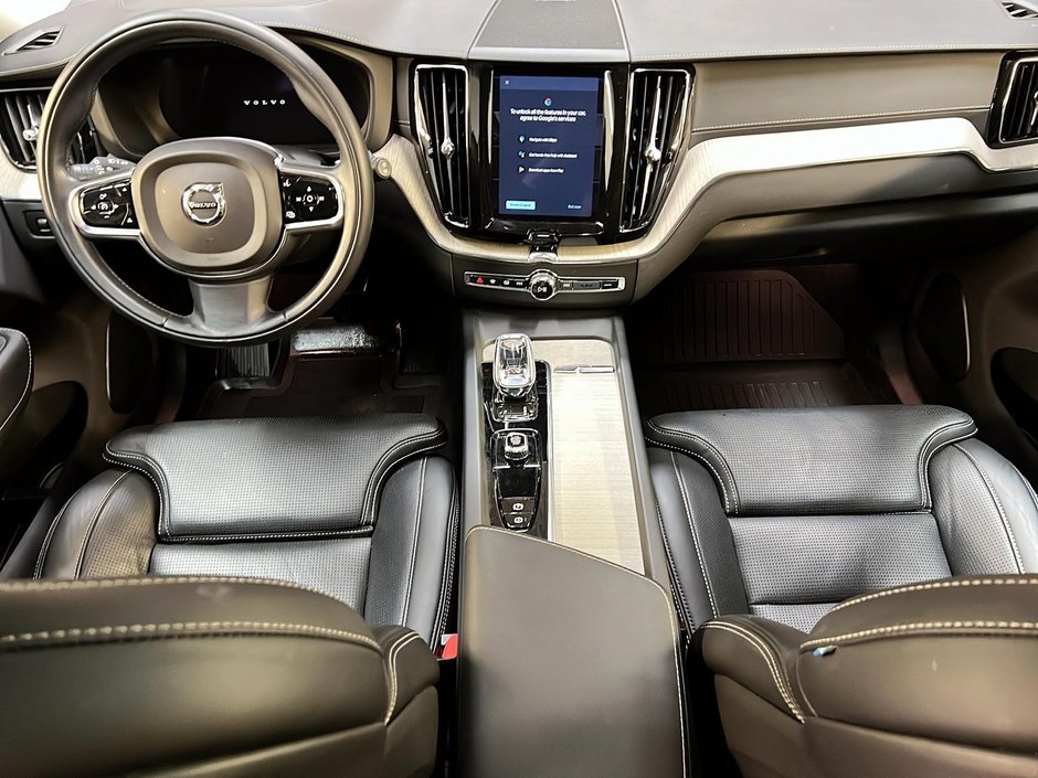 Volvo XC60 B6 INSCRIPTION CUIR TOIT NAV  4RM 2022-11