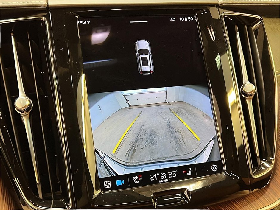 2022 Volvo XC60 B6 INSCRIPTION CUIR TOIT PANO NAV 4RM-17