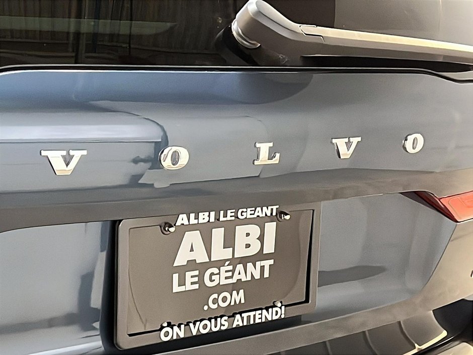 2022 Volvo XC60 T8 INSCRIPTION RECHARGE CUIR TOIT AWD-29