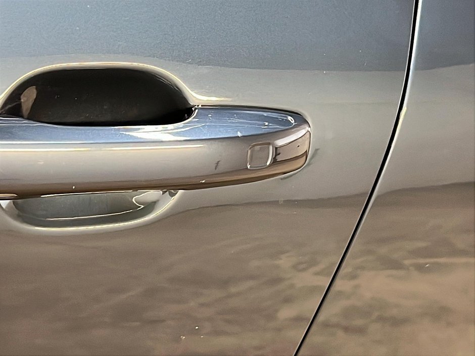 2022 Volvo XC60 T8 INSCRIPTION RECHARGE CUIR TOIT AWD-27