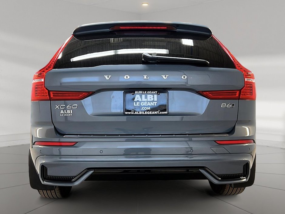 Volvo XC60 B6 PLUS DARK CUIR TOIT PANO NAV 4RM 2023-4