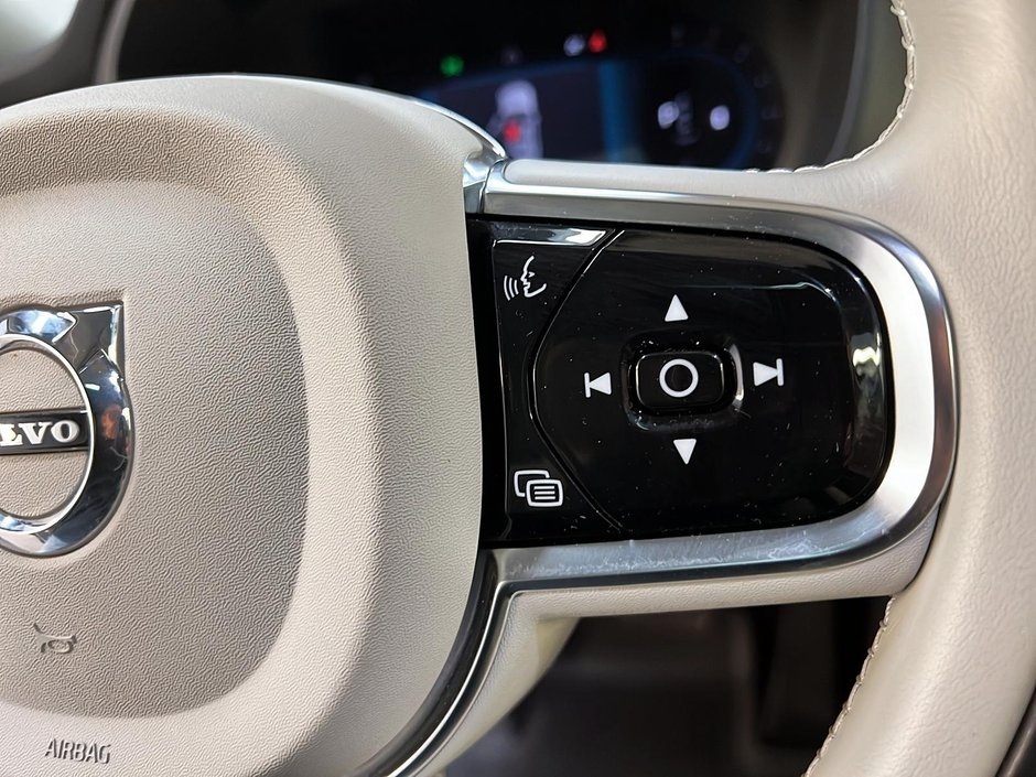 2023 Volvo XC60 B6 PLUS DARK  CUIR TOIT PANO NAV  4RM-20