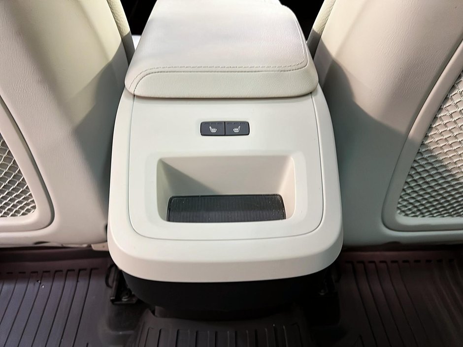 2023 Volvo XC60 B6 PLUS DARK  CUIR TOIT PANO NAV  4RM-10