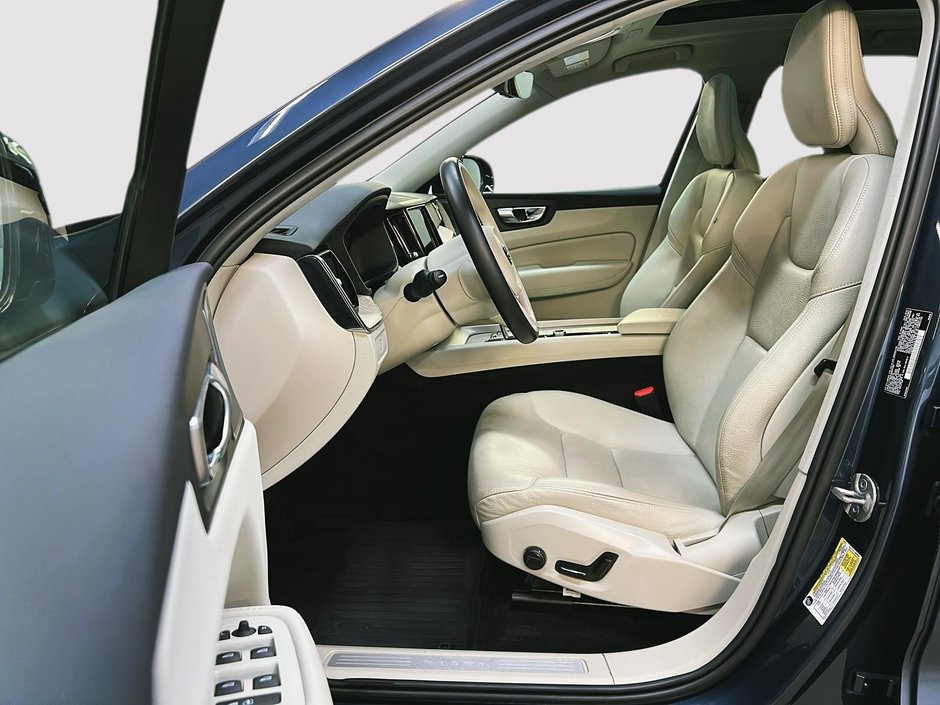 2023 Volvo XC60 B6 PLUS DARK  CUIR TOIT PANO NAV  4RM-6