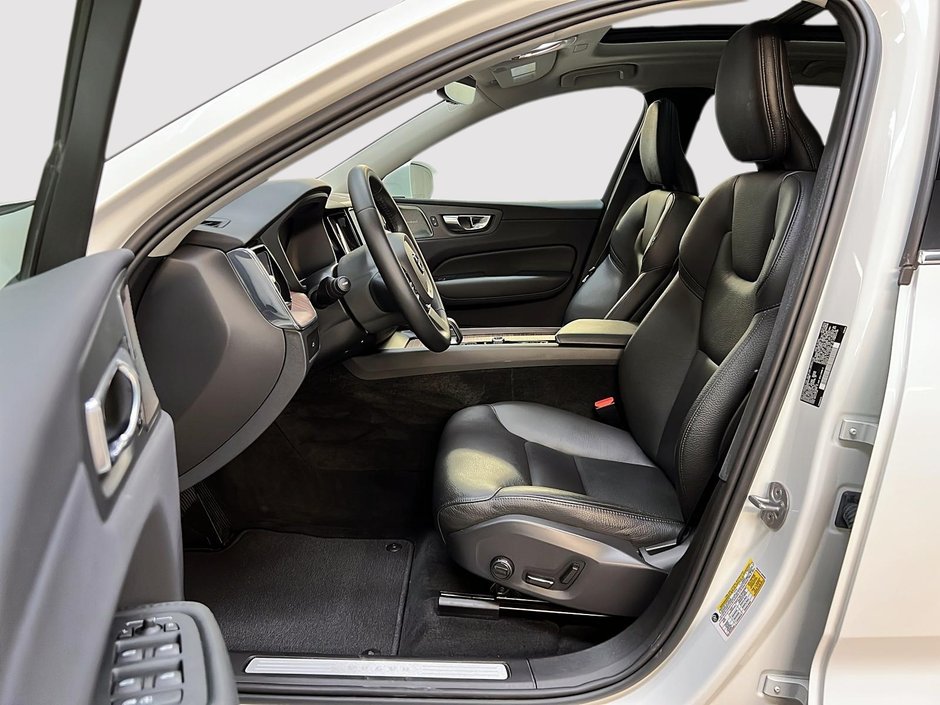 Volvo XC60 B6 PLUS CUIR TOIT PANO NAV 4RM 2023-6
