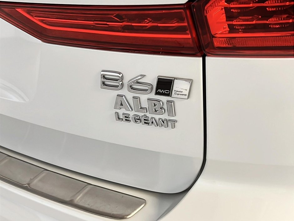 Volvo XC60 B6 PLUS DARK CUIR TOIT PANO NAV 4RM 2023-30