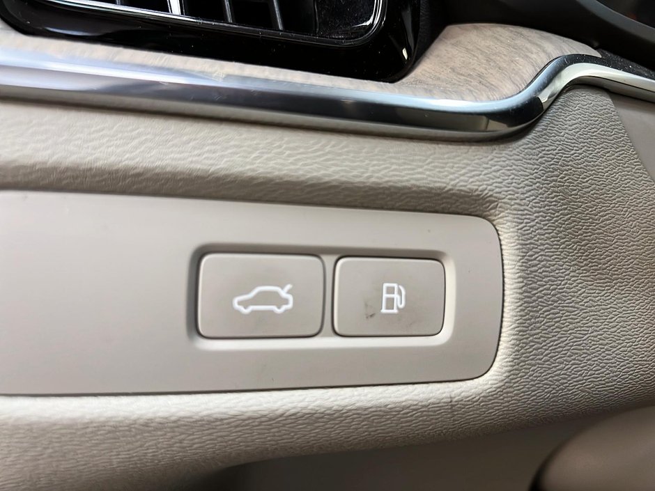 2023 Volvo XC60 T8 RECHARGE PLUS CUIR TOIT PANO NAV 4RM-19