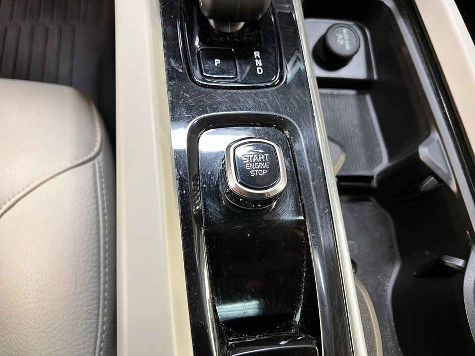 2023 Volvo XC60 T8 RECHARGE PLUS CUIR TOIT PANO NAV 4RM-16