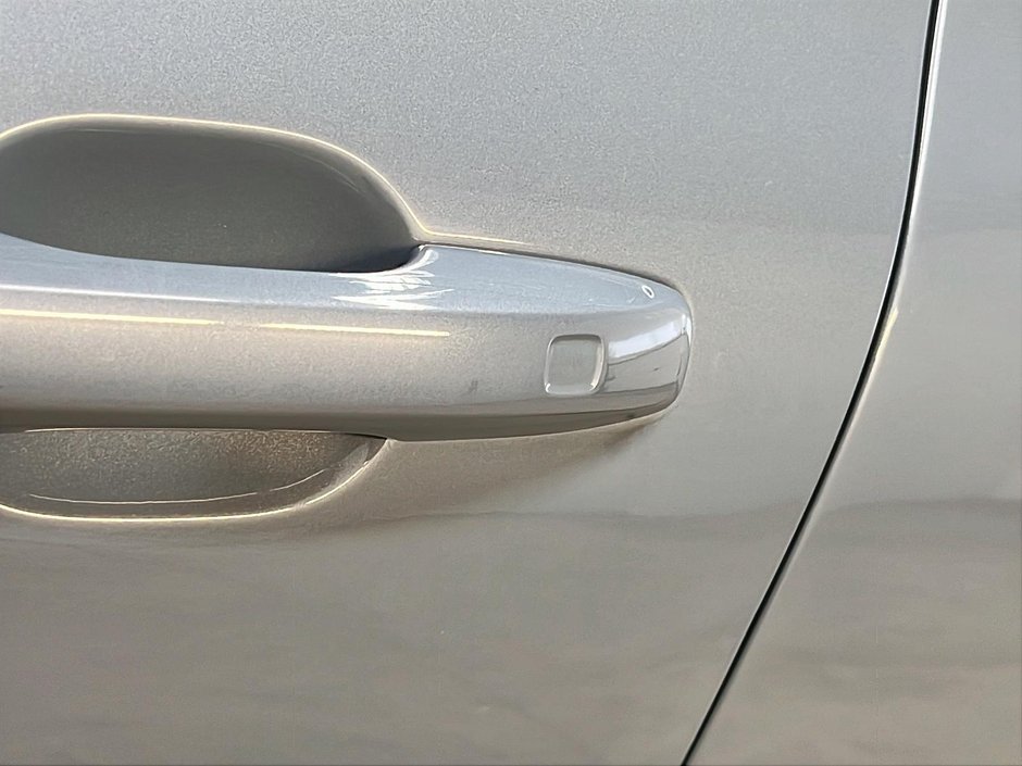 Volvo XC60 B6 ULTIMATE CUIR TOIT PANO NAV 4RM 2023-27