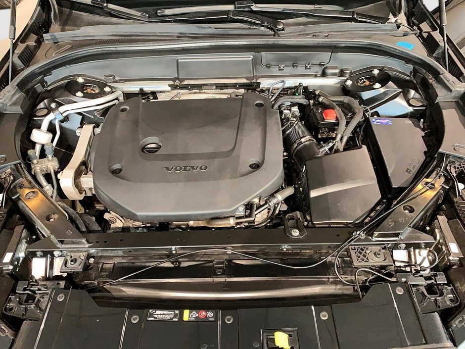 Volvo XC60 B6 ULTIMATE CUIR TOIT PANO NAV 4RM 2023-20