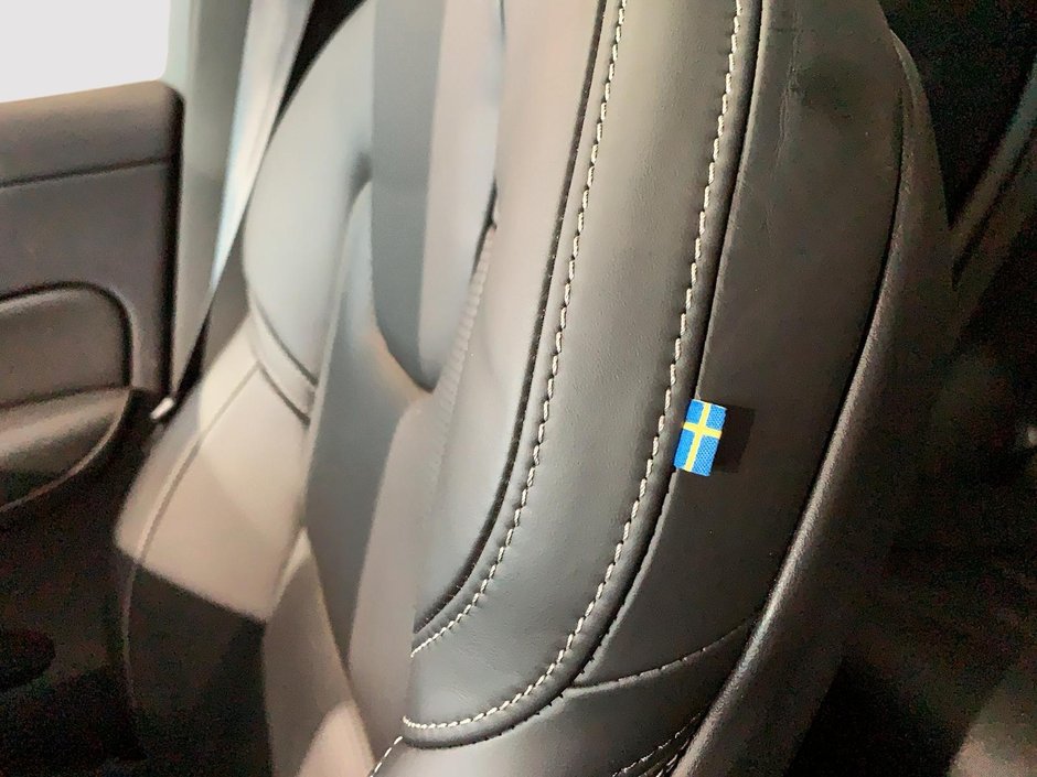 Volvo XC60 B6 ULTIMATE CUIR TOIT PANO NAV 4RM 2023-14