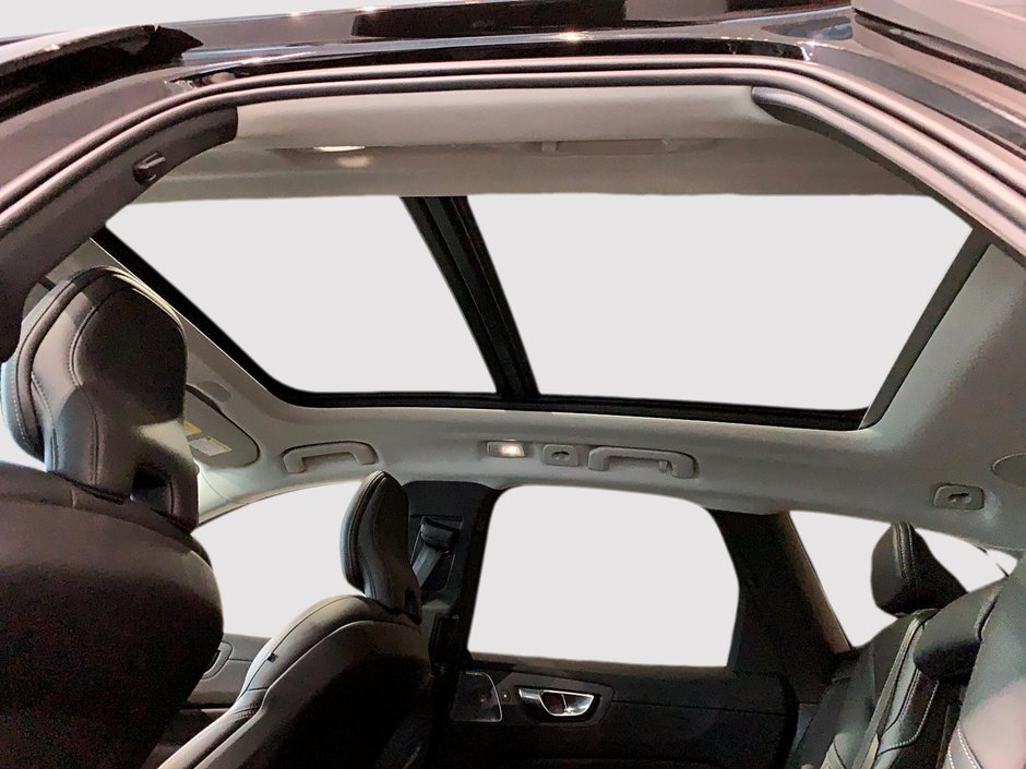 Volvo XC60 B6 ULTIMATE CUIR TOIT PANO NAV 4RM 2023-17