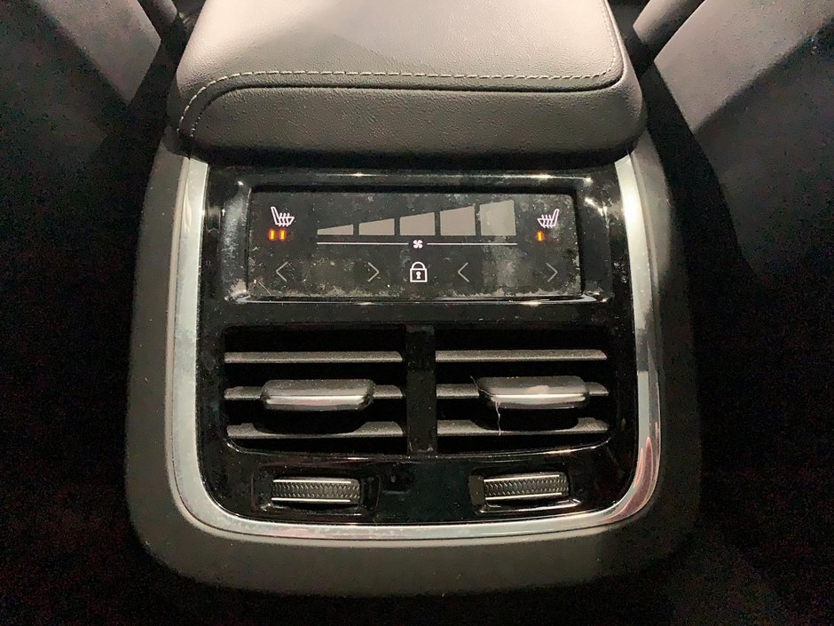 Volvo XC60 B6 ULTIMATE CUIR TOIT PANO NAV 4RM 2023-15