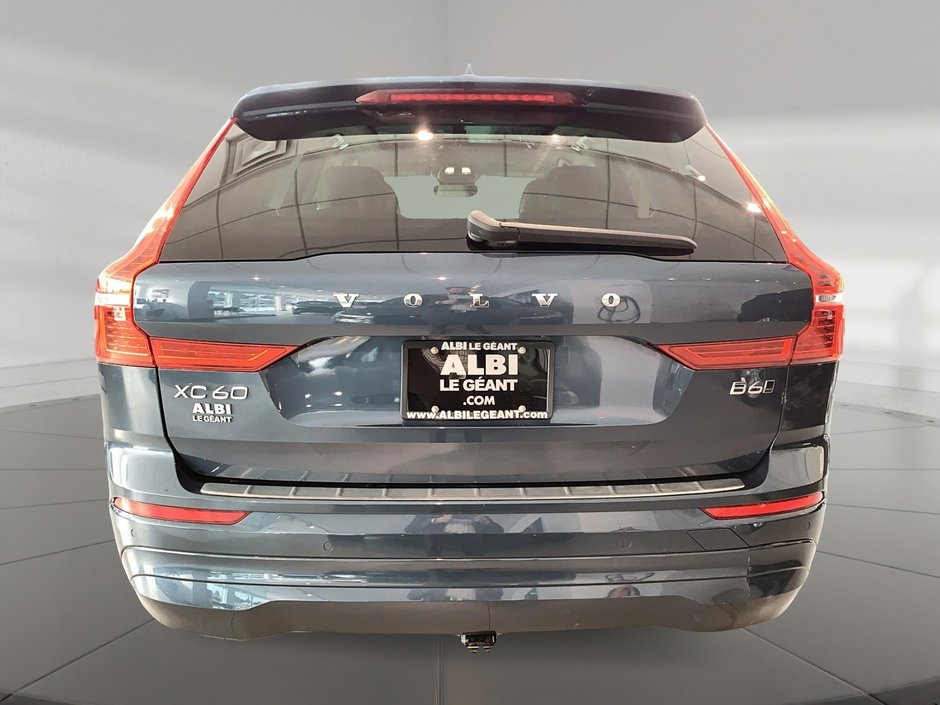 Volvo XC60 B6 CORE CUIR TOIT PANO NAV 4RM 2023-4