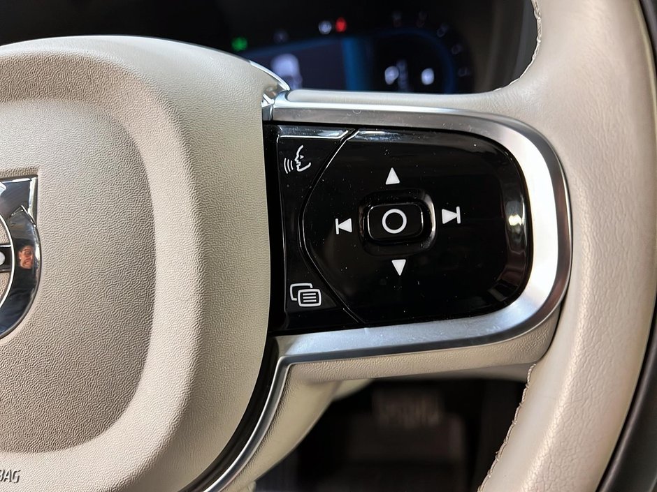 2023 Volvo XC60 B6 PLUS CUIR TOIT NAV 4RM-21
