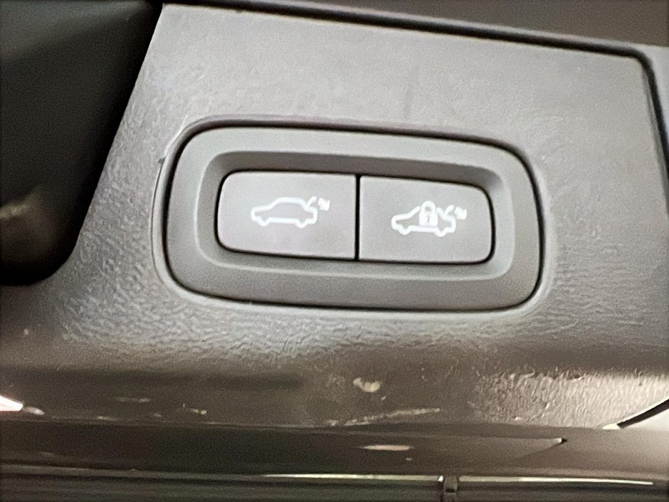 2023 Volvo XC60 B6 PLUS CUIR TOIT NAV 4RM-14