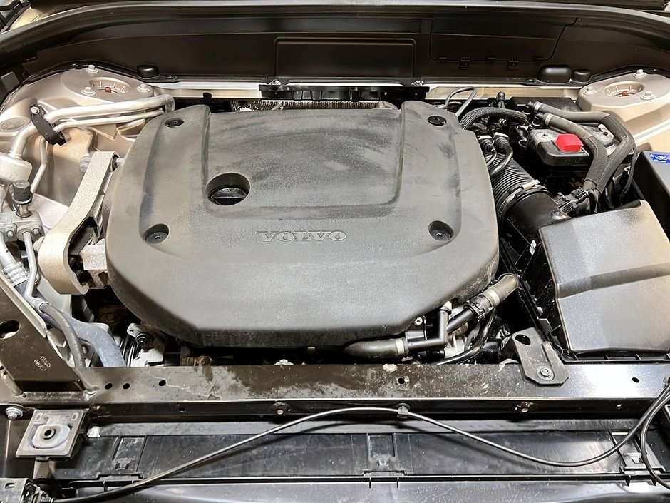 Volvo XC60 ULTIMATE B6 CUIR TOIT PANO NAV 4RM 2023-12