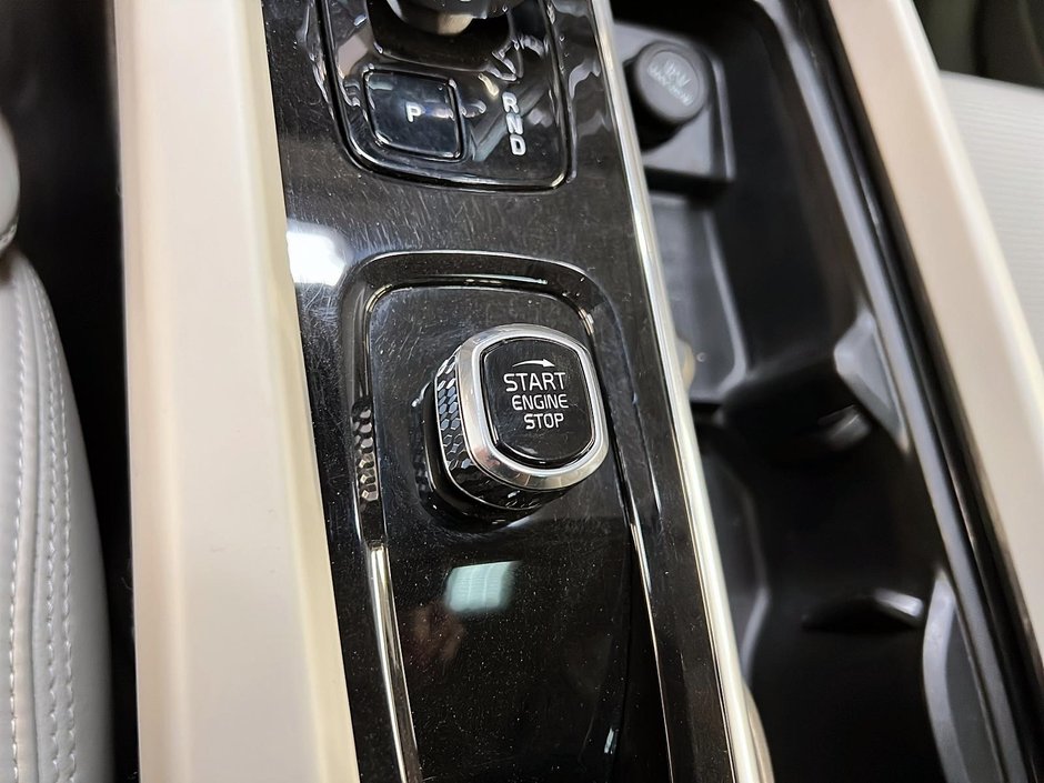 Volvo XC60 ULTIMATE B6 CUIR TOIT PANO NAV 4RM 2023-19