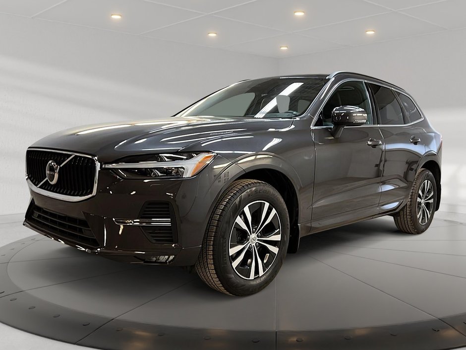 Volvo XC60 B6 CORE CUIR TOIT PANO NAV 4RM 2023-0