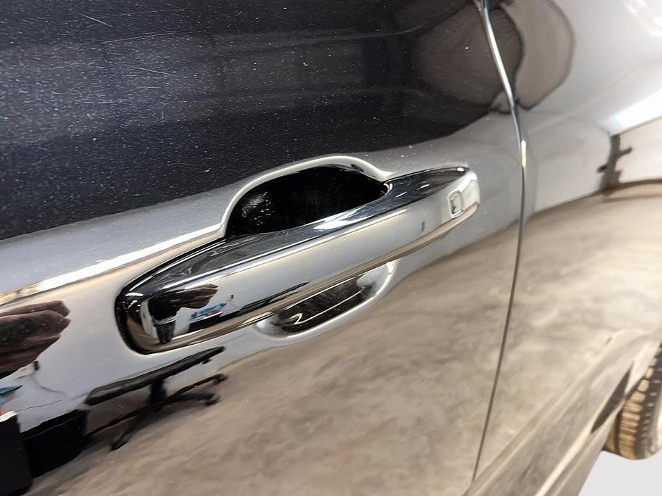 Volvo XC60 B5 ULTIMATE CUIR TOIT PANO NAV 4RM 2024-25