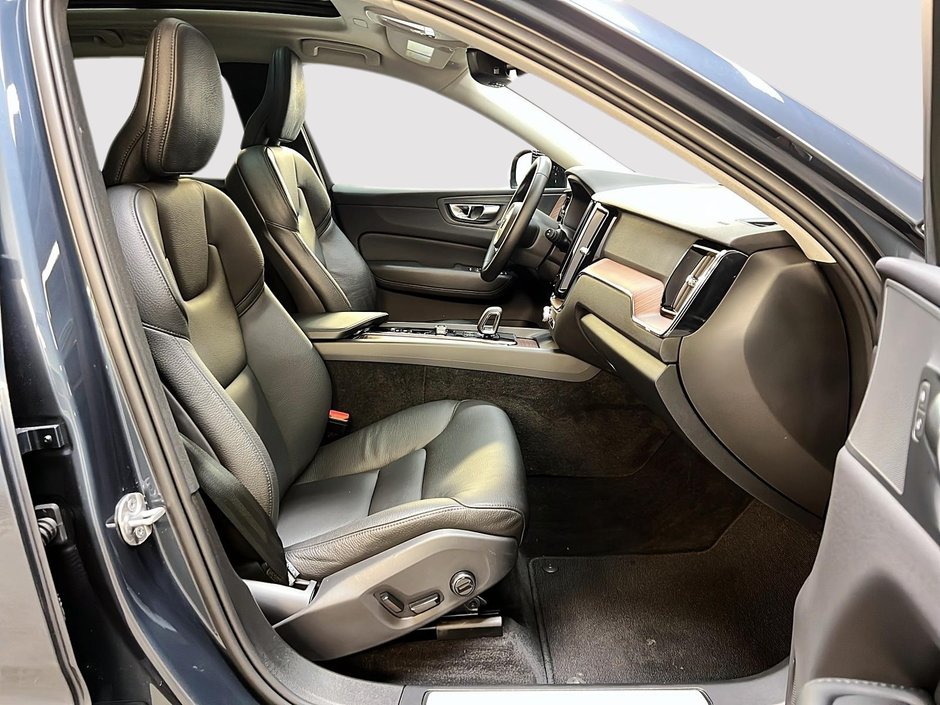 Volvo XC60 B5 PLUS CUIR TOIT PANO NAV 4RM 2024-7
