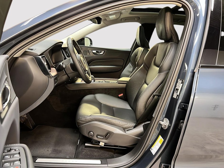 Volvo XC60 B5 PLUS CUIR TOIT PANO NAV 4RM 2024-6