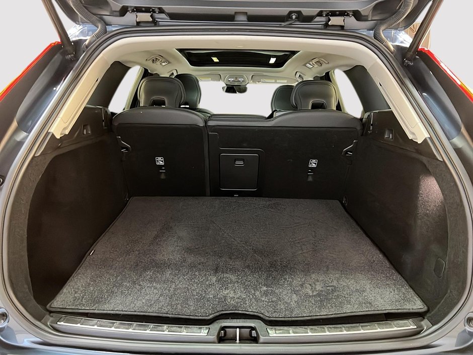 Volvo XC60 B5 PLUS CUIR TOIT PANO NAV 4RM 2024-13