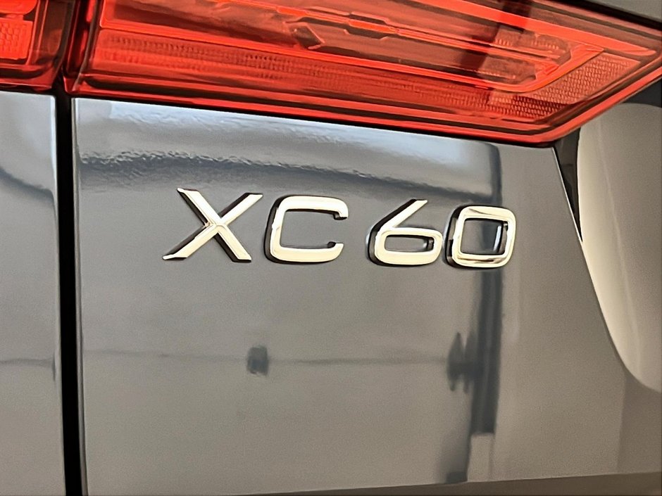 Volvo XC60 B5 PLUS CUIR TOIT PANO NAV 4RM 2024-28