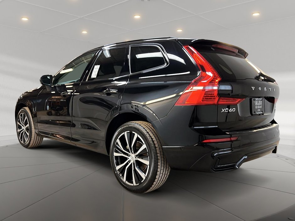Volvo XC60 B5 PLUS DARK CUIR TOIT PANO NAV 4RM 2024-5