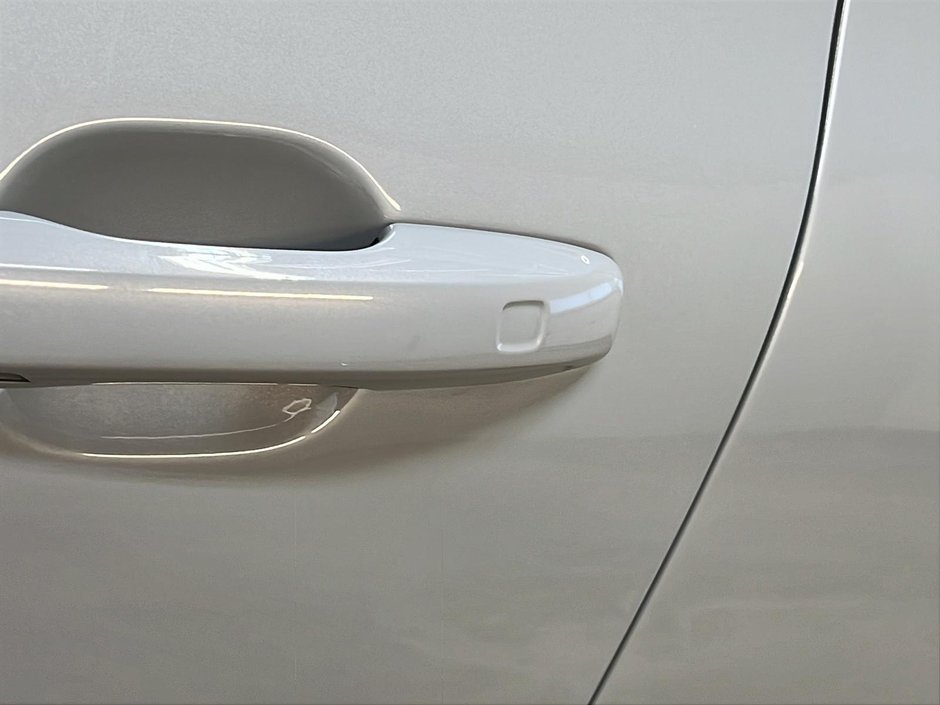 Volvo XC60 B5 PLUS CUIR TOIT PANO NAV 4RM 2024-27
