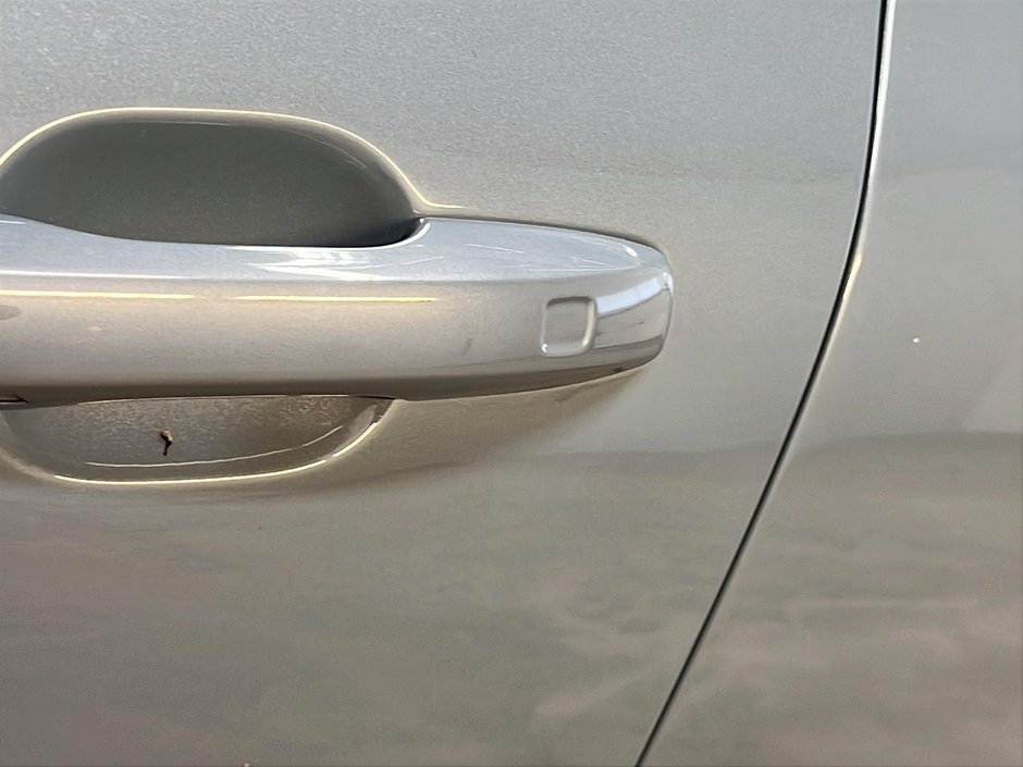 Volvo XC60 B5 PLUS DARK CUIR TOIT PANO NAV 4RM 2024-27