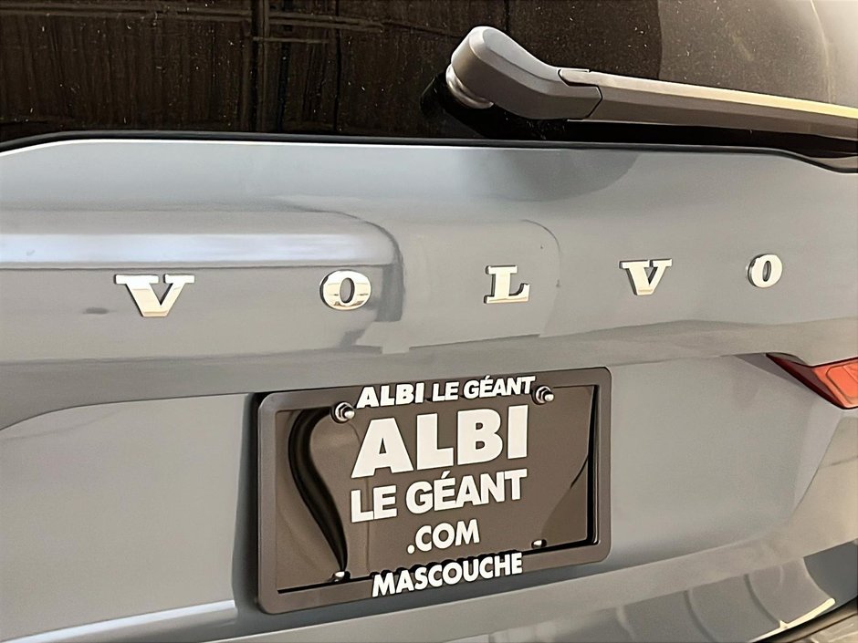Volvo XC60 B5 PLUS DARK CUIR TOIT PANO NAV 4RM 2024-29