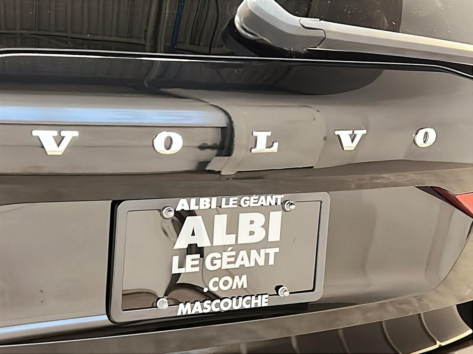 Volvo XC60 B5 PLUS DARK CUIR TOIT PANO NAV 4RM 2024-29