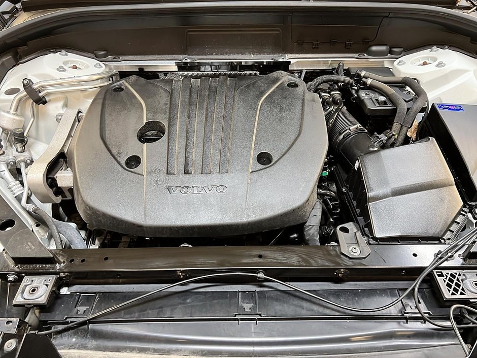 2024 Volvo XC60 B5 CORE CUIR TOIT PANO NAV 4RM-12