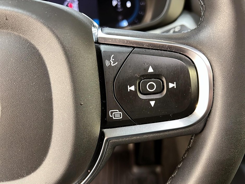 2024 Volvo XC60 B5 CORE CUIR TOIT PANO NAV 4RM-21