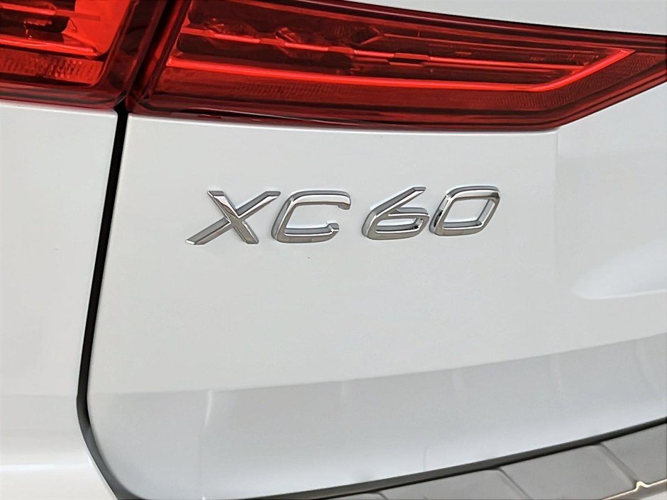 2024 Volvo XC60 B5 CORE CUIR TOIT PANO NAV 4RM-28