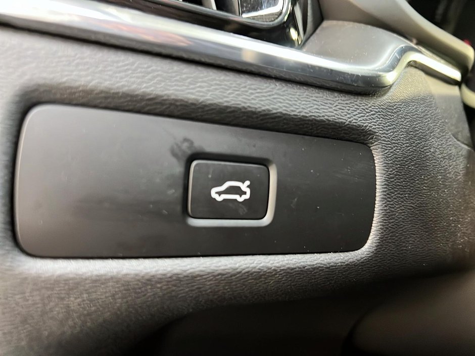 2024 Volvo XC60 B5 CORE CUIR TOIT PANO NAV 4RM-23