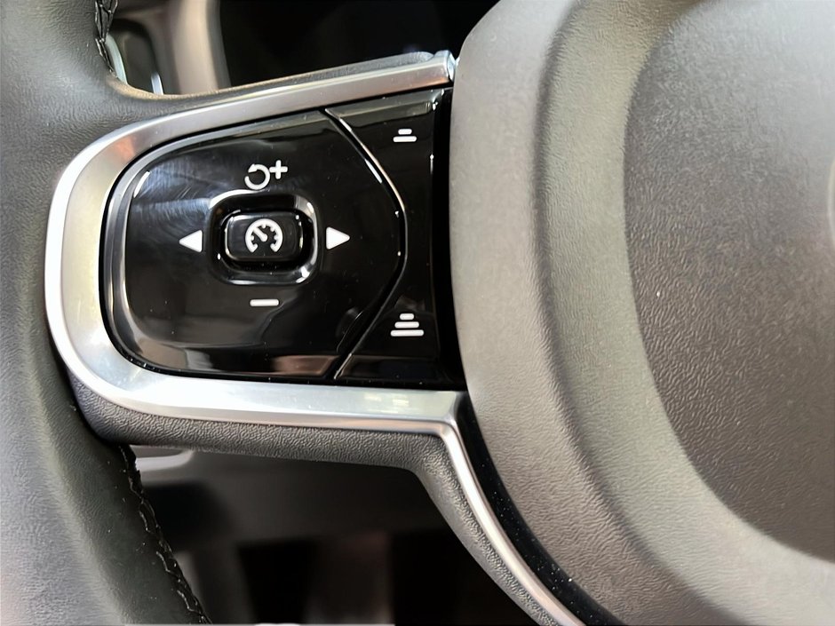 2024 Volvo XC60 T8 RECHARGE PLUS  CUIR TOIT PANO NAV 4RM-22